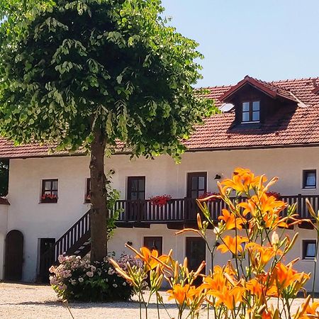 Pension Margaretenhof Bayerbach Exterior foto