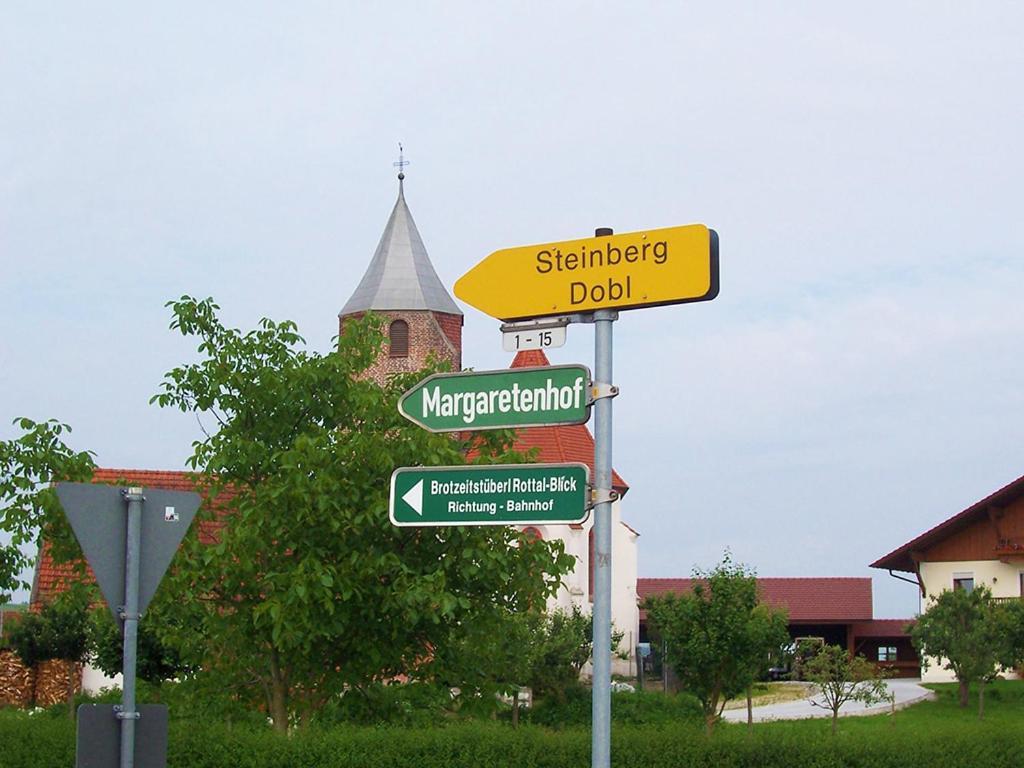 Pension Margaretenhof Bayerbach Exterior foto
